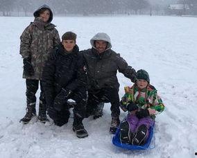 雪地吃瓜视频,一场别开生面的吃瓜盛宴