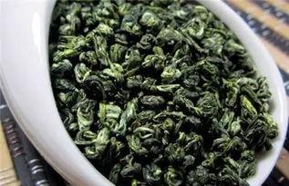 碧螺春吃瓜,碧螺春茶香邂逅夏日瓜果盛宴