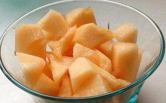 一吃哈密瓜喉咙就疼,揭秘过敏体质的饮食禁忌