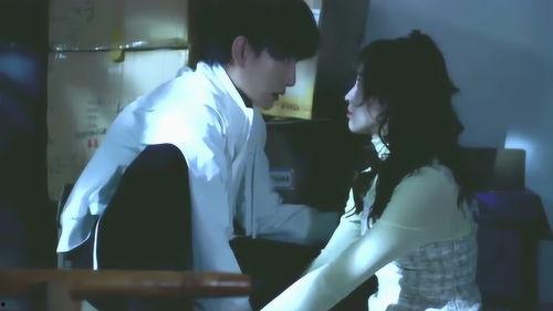 亚洲日韩偷窥吃瓜,揭秘娱乐圈吃瓜背后的秘密